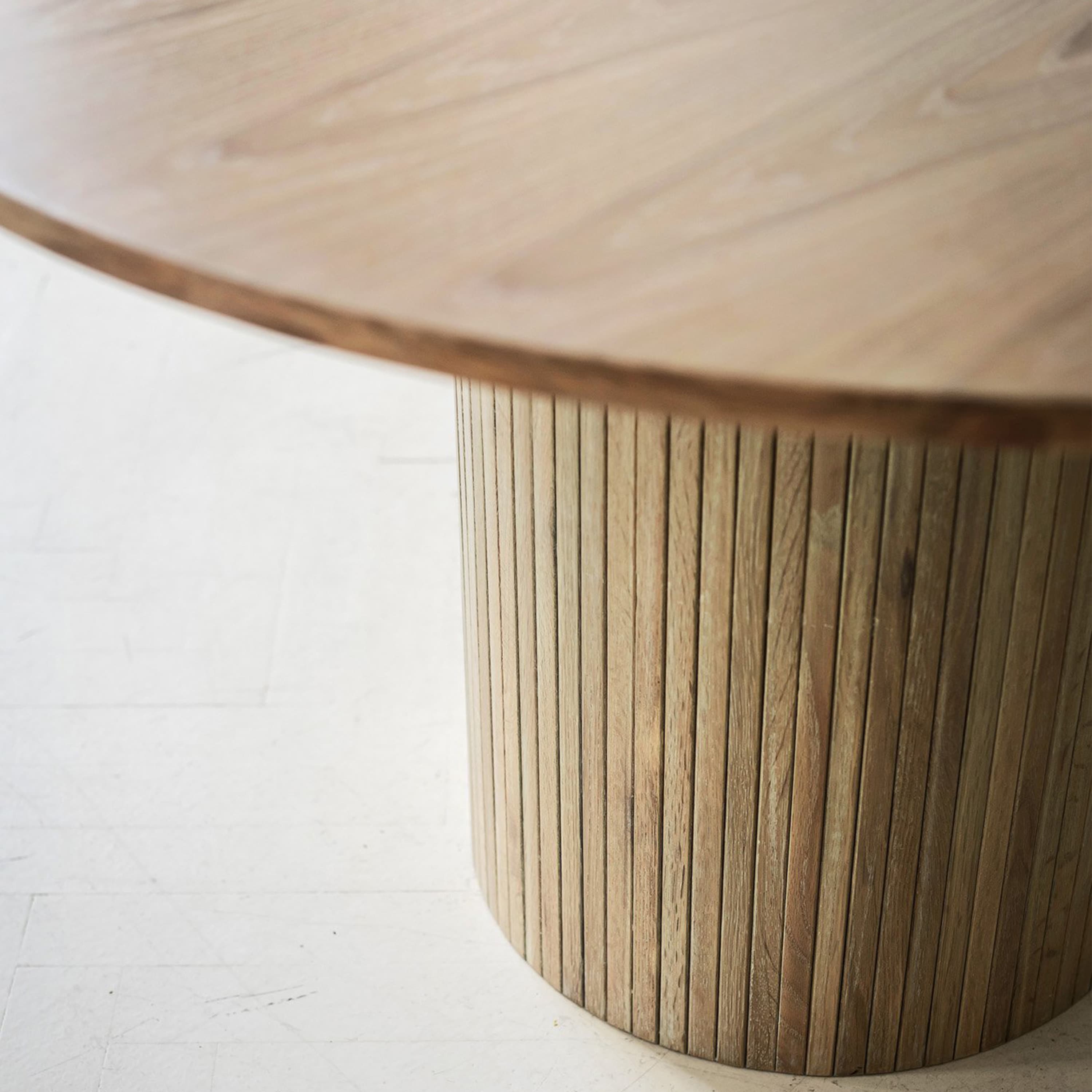 Adele Matbord Vitpigmenterad Ek 220cm