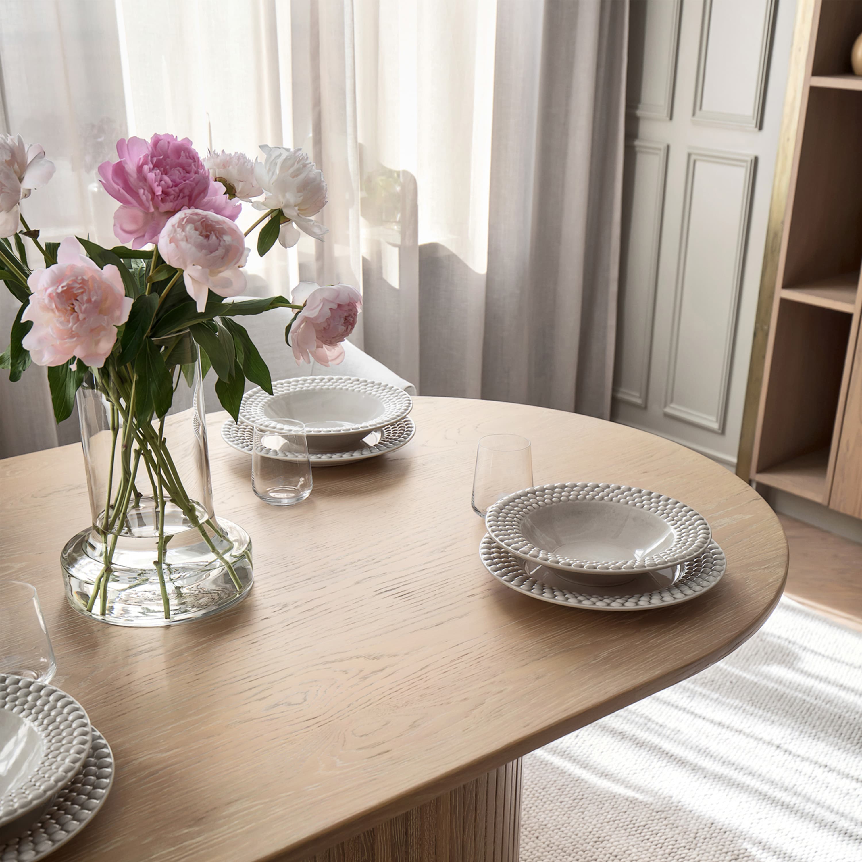 Adele Matbord Vitpigmenterad Ek 220cm