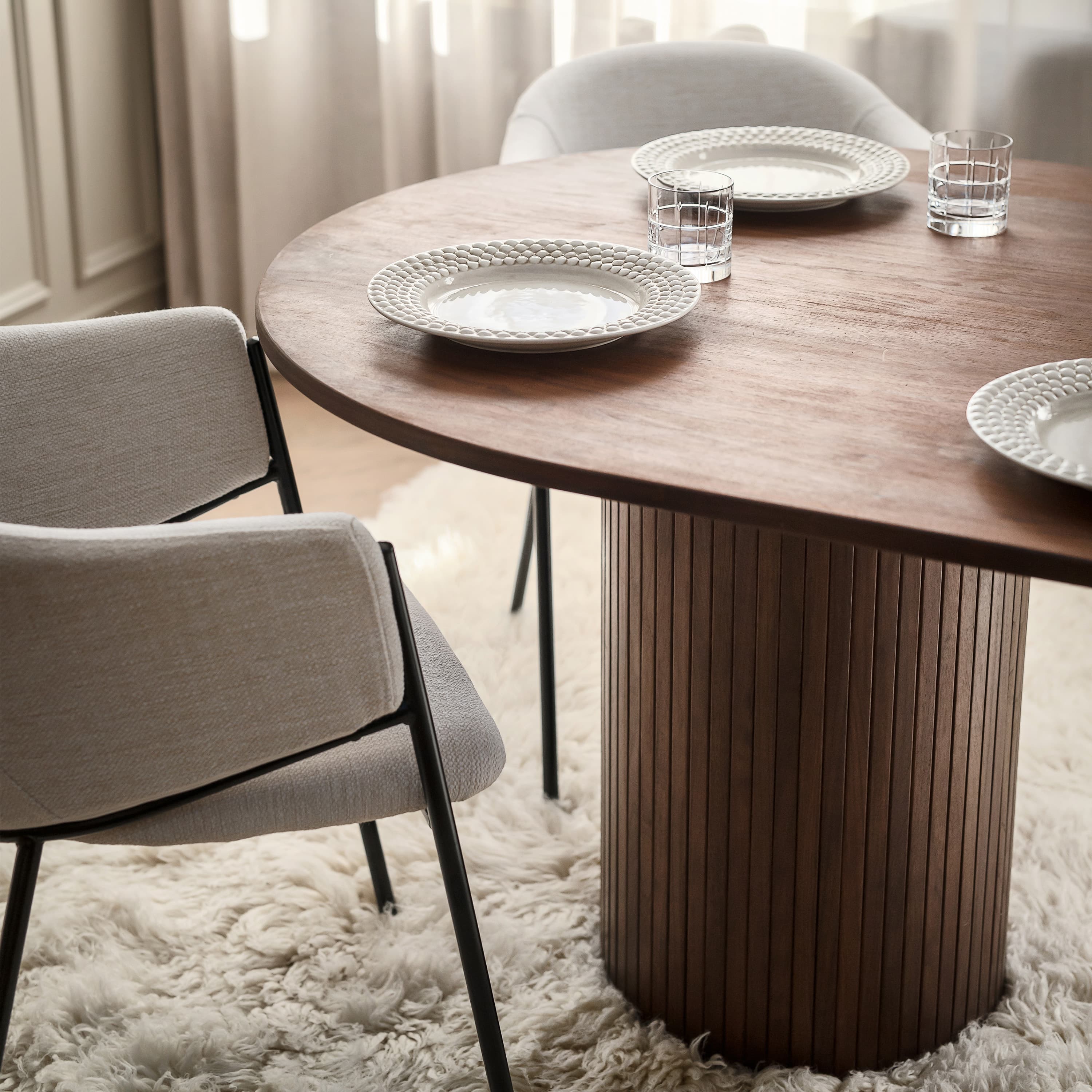 Adele Matbord Valnöt 220cm