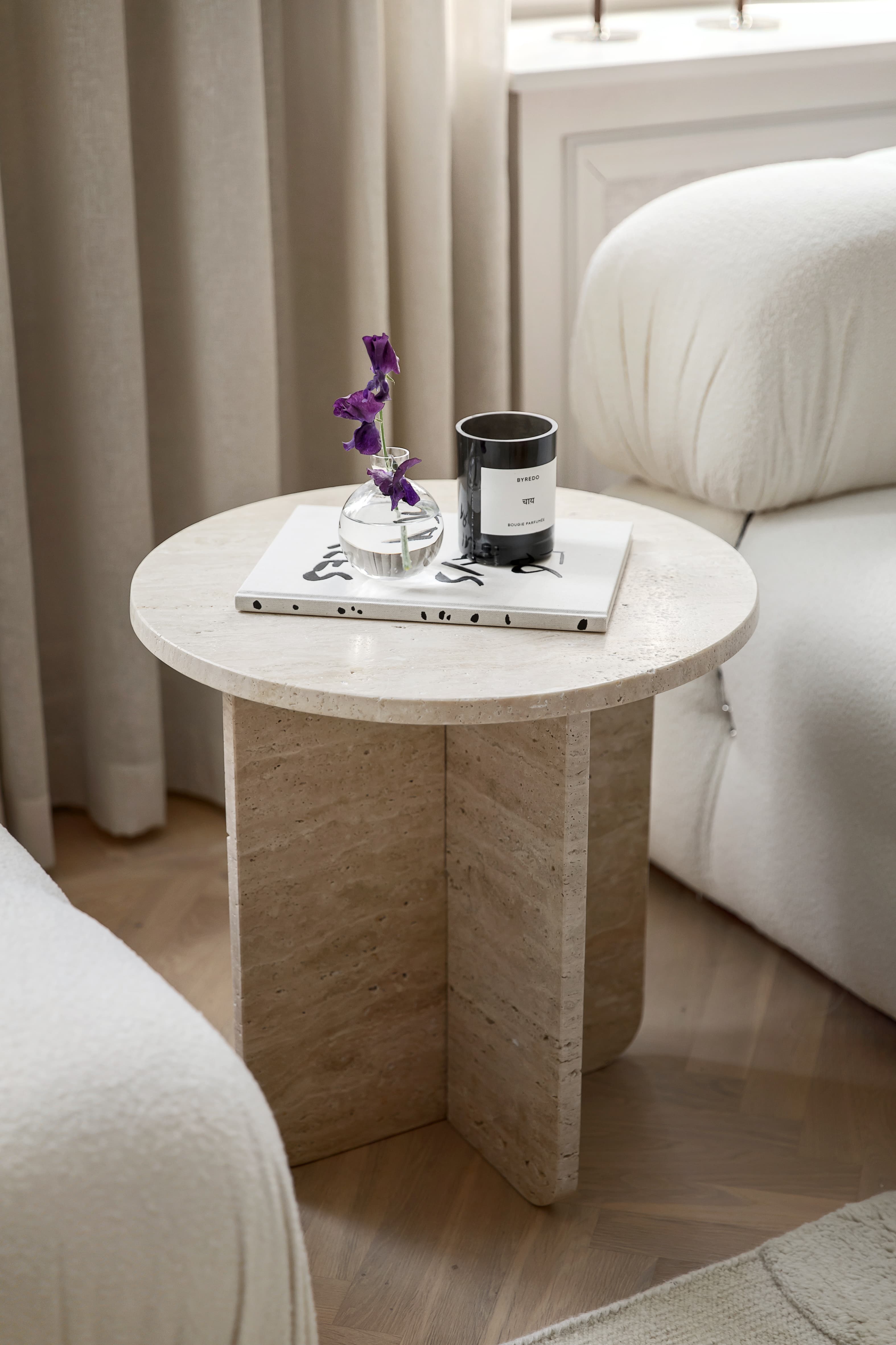 Travis Sidobord Travertin Ø50