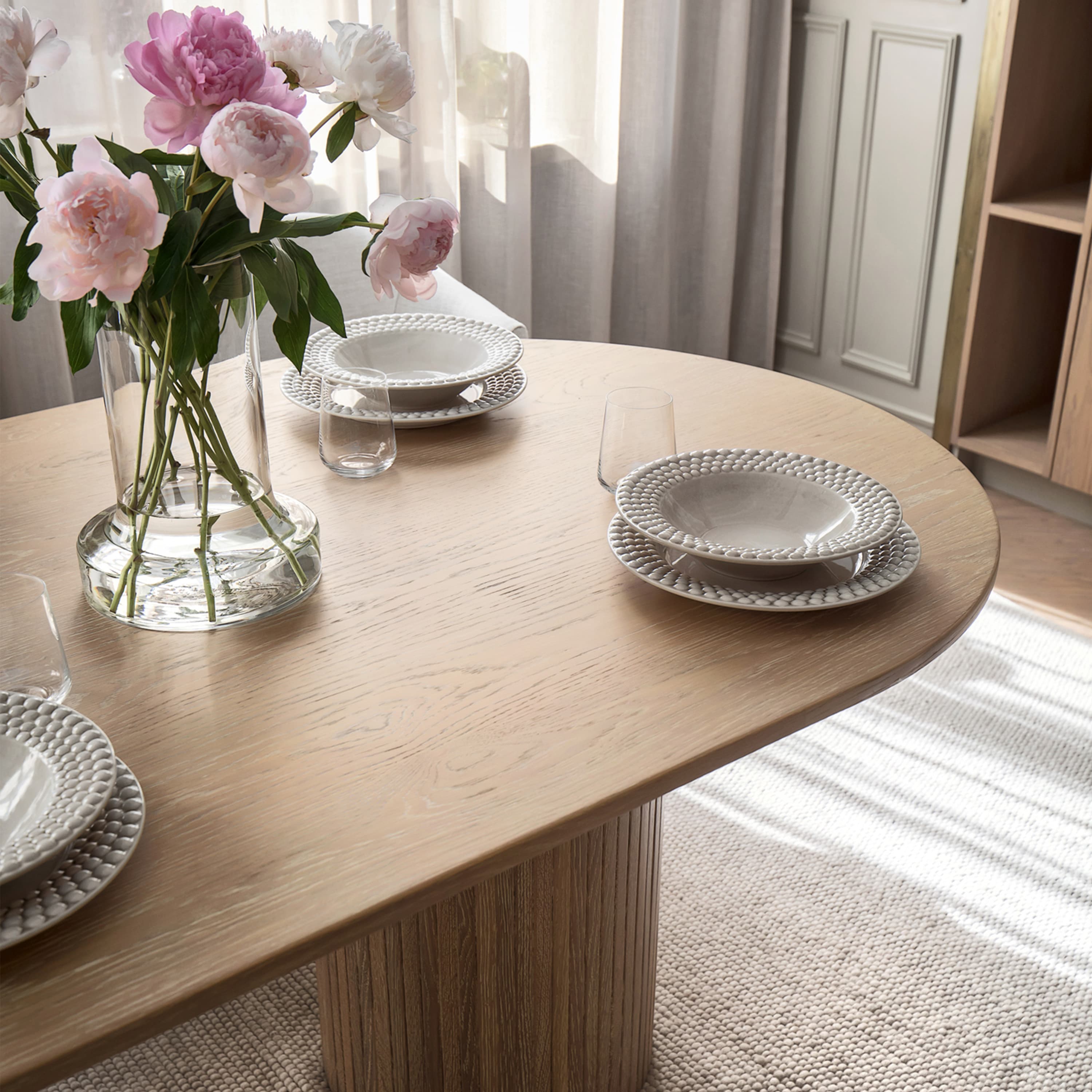 Adele Matbord Vitpigmenterad Ek Ø130